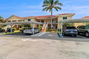 196 Furse Lakes Cir, Naples, FL 34104 - Photo 1