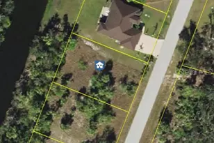 553 Pembroke Dr, Port Charlotte, FL 33954 - Photo 1