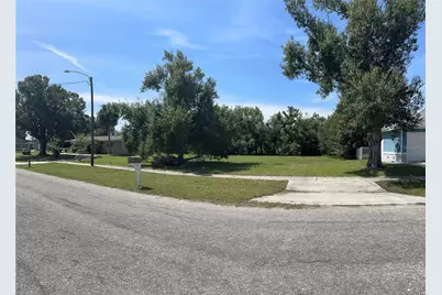 413 E Henry Street, Punta Gorda, FL 33950 - Photo 1