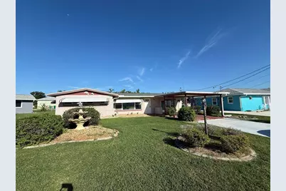 186 Salem Avenue NW, Port Charlotte, FL 33952 - Photo 1