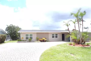 2195 Gulfview Rd, Punta Gorda, FL 33950 - Photo 1