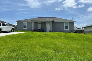 8036 Buttercup Cir, Labelle, FL 33935 - Photo 1