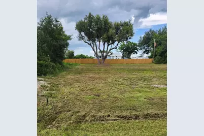 47 Vine Circle, Punta Gorda, FL 33982 - Photo 1