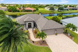 918 Boundary Blvd, Rotonda West, FL 33947 - Photo 1