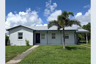 154 Salem Avenue NW, Port Charlotte, FL 33952 - Photo 1