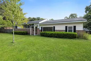 11255 Guinn Rd, Jacksonville, FL 32218 - Photo 1