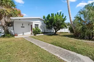 124 Leland SE, Port Charlotte, FL 33952 - Photo 1