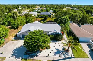 7490 Spinnaker Blvd, Englewood, FL 34224 - Photo 1