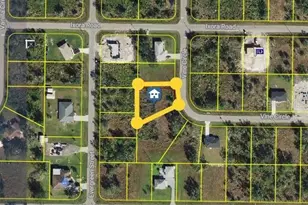 137 Vine Cir, Punta Gorda, FL 33982 - Photo 1