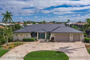 184 Colony Point Dr, Punta Gorda, FL 33950 - Photo 1