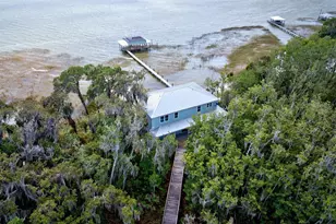 424 Lake Mirror Dr, Lake Placid, FL 33852 - Photo 1
