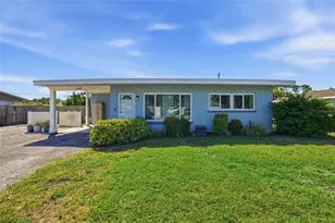 445 Palmetto Dr, Venice, FL 34293 - Photo 1