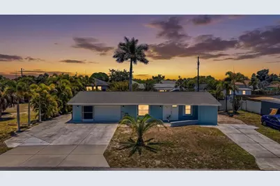 433 Glenridge Avenue NW, Port Charlotte, FL 33952 - Photo 1