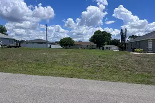 1710 NE 27th St, Cape Coral, FL 33909 - Photo 1