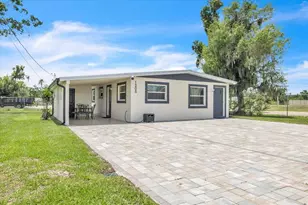 1205 SW Hibiscus Dr, Arcadia, FL 34266 - Photo 1