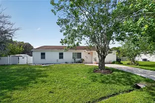2832 SE Gantry Ct, Port Saint Lucie, FL 34952 - Photo 1