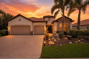 23551 Waverly Cir, Venice, FL 34293 - Photo 1