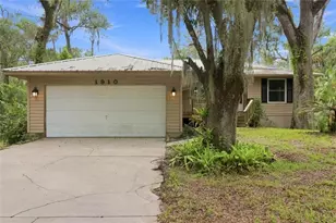 1910 NW 15th Ct, Crystal River, FL 34428 - Photo 1