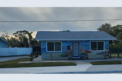 555 W Dearborn Street, Englewood, FL 34223 - Photo 1