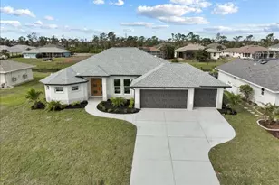 256 Mariner Ln, Rotonda West, FL 33947 - Photo 1