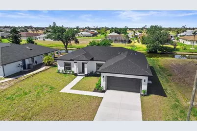 220 Mark Twain Lane, Rotonda West, FL 33947 - Photo 1