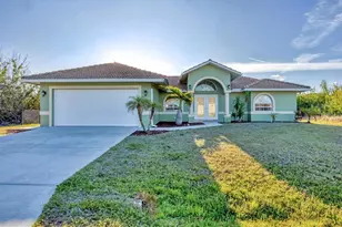9219 Newnan Cir, Port Charlotte, FL 33981 - Photo 1