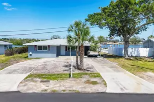 140 Crestview Dr, Englewood, FL 34223 - Photo 1