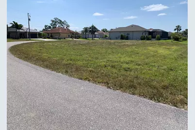 28 Tee View Road, Rotonda West, FL 33947 - Photo 1