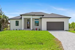 8105 Antwerp Cir, Port Charlotte, FL 33981 - Photo 1