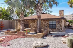 813 Ormond St, Venice, FL 34285 - Photo 1