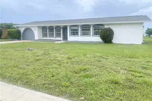 20 Annapolis Ln, Rotonda West, FL 33947 - Photo 1