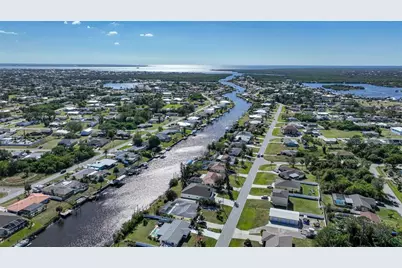 521 W Tarpon Boulevard NW, Port Charlotte, FL 33952 - Photo 1
