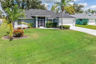 10 Sportsman Pl, Rotonda West, FL 33947 - Photo 1