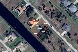 30 Pine Valley Ln, Rotonda West, FL 33947 - Photo 1