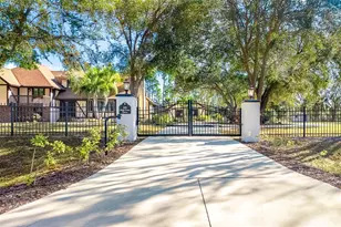 222 High Pt Dr, Venice, FL 34292 - Photo 1