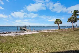 918 Edgewater Dr, Englewood, FL 34223 - Photo 1