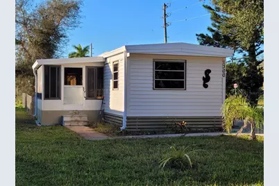 1300 Seahorse Lane, Englewood, FL 34224 - Photo 1