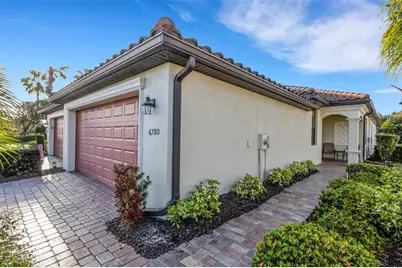 6780 Willowshire Way, Bradenton, FL 34212 - Photo 1