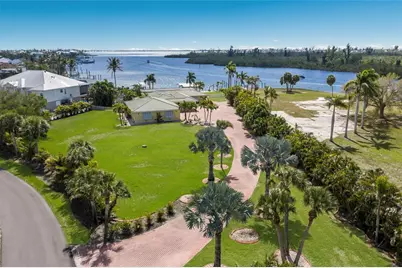 90 Buccaneer Bend, Placida, FL 33946 - Photo 1