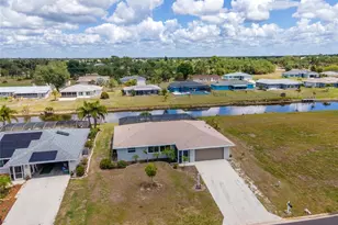 155 Caddy Rd, Rotonda West, FL 33947 - Photo 1
