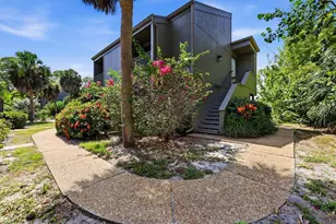 120 Woodland Pl, Osprey, FL 34229 - Photo 1