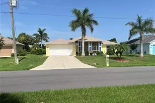 13 Broadmoor Ln, Rotonda West, FL 33947 - Photo 1