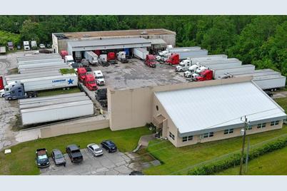 77 Hargrove Grade, Palm Coast, FL 32137 - Photo 1