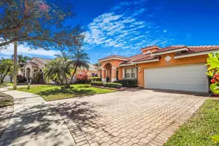 970 NW 184th Pl, Pembroke Pines, FL 33029 - Photo 1