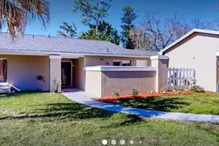 10 Carr Ln, Palm Coast, FL 32137 - Photo 1