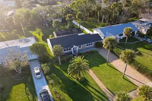 762 S Beach St, Ormond Beach, FL 32174 - Photo 1