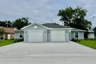 8 Coral Reef Ct N, Palm Coast, FL 32137 - Photo 1
