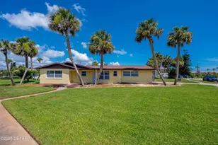 15 Aqua Vista Dr, Ormond Beach, FL 32176 - Photo 1