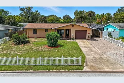 622 Easy Street, Daytona Beach, FL 32117 - Photo 1