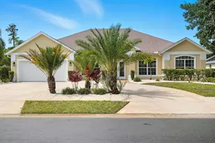 8 Lakeside Pl W, Palm Coast, FL 32137 - Photo 1